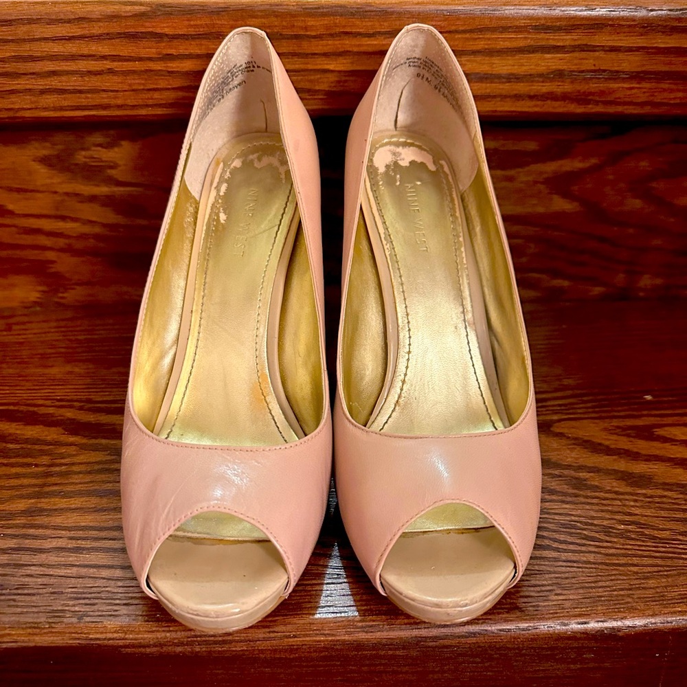 Nine West peep toe pumps